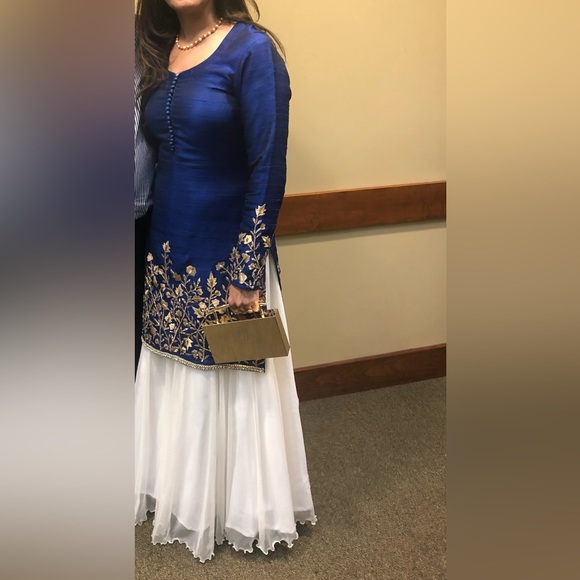 Long top and skirt - Picture 3 of 8